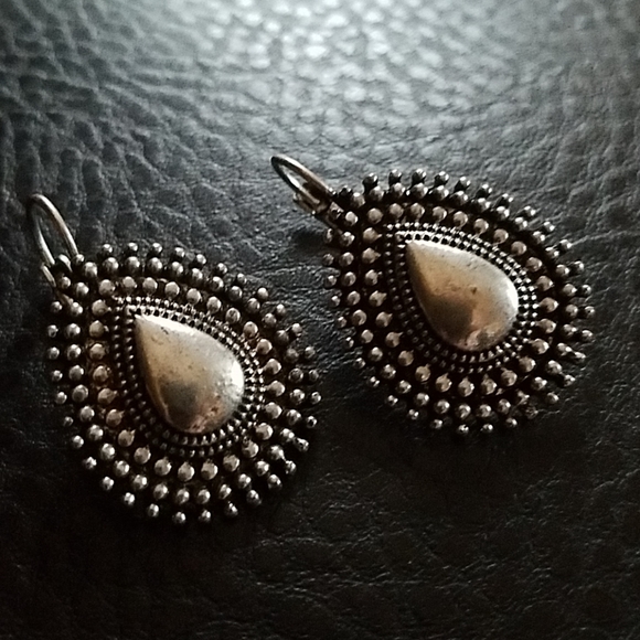 Jewelry - Earrings